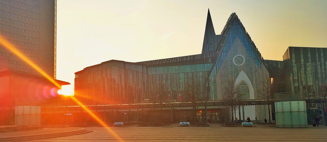 Campus im Sonnenuntergang. Foto: Karina Straube