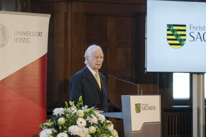 Prof. Dr. Kurt Biedenkopf wurde die Ehrendoktorwürde der Universität Leipzig verliehen.