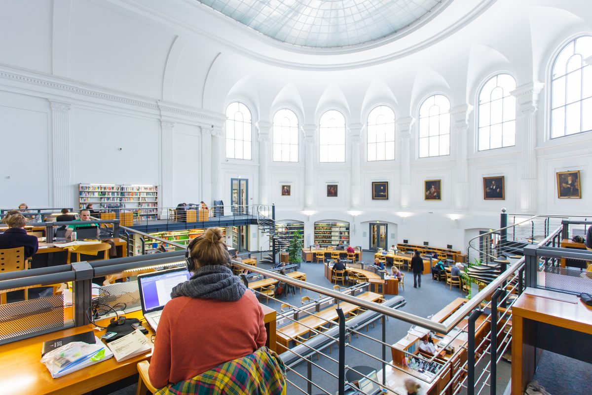 enlarge the image: Studies in the Library, Photo: Leipzig University