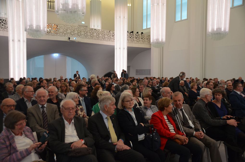 zur Vergrößerungsansicht des Bildes: 