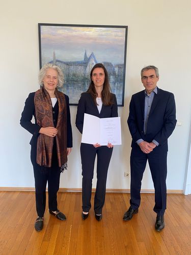 Das Foto zeigt Prof. Dr. Charlotte Bartels bei Ihrer Ernennung zur Professorin